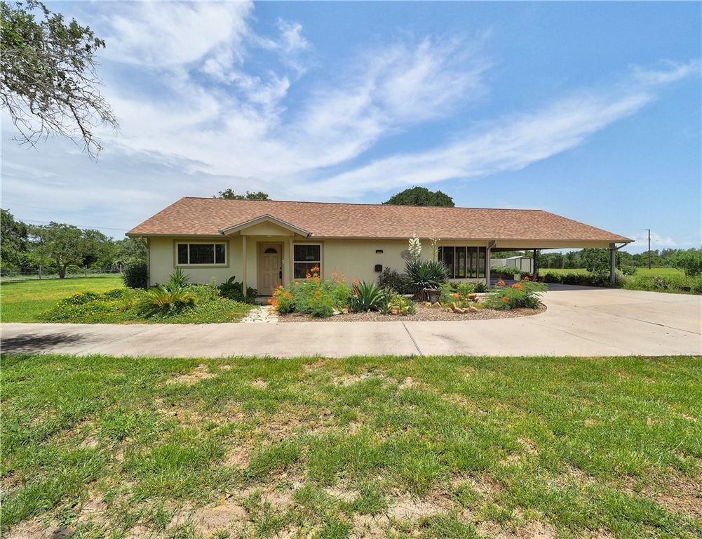 855 Jacoby Lane, Aransas Pass, TX 78336 — exterior