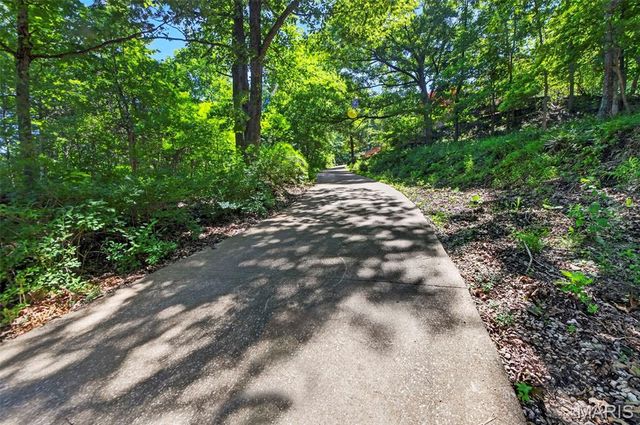 2440 Sunrise Drive, Barnhart, MO 63012