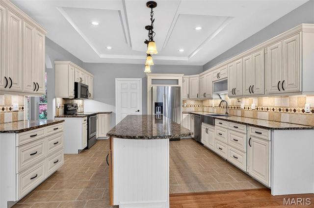 2440 Sunrise Drive, Barnhart, MO 63012