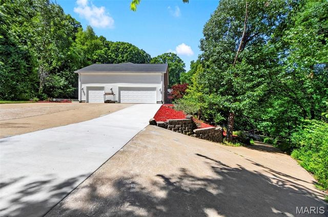 2440 Sunrise Drive, Barnhart, MO 63012