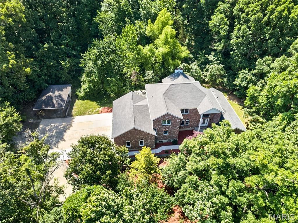 2440 Sunrise Drive, Barnhart, MO 63012