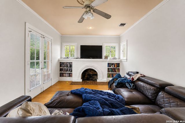 406 E Mulberry, San Antonio, TX 78212