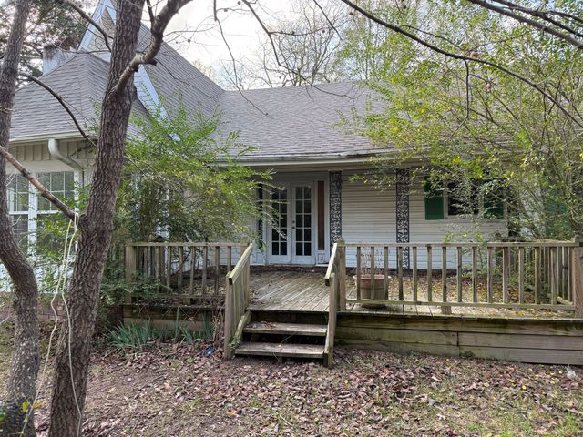 100 Smith Street, Naples, TX 75568