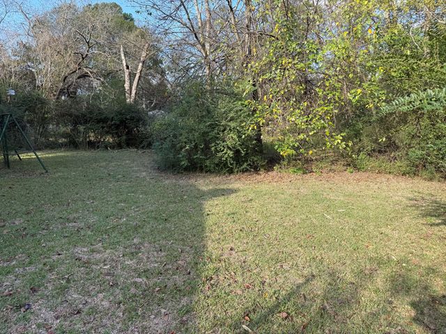 100 Smith Street, Naples, TX 75568