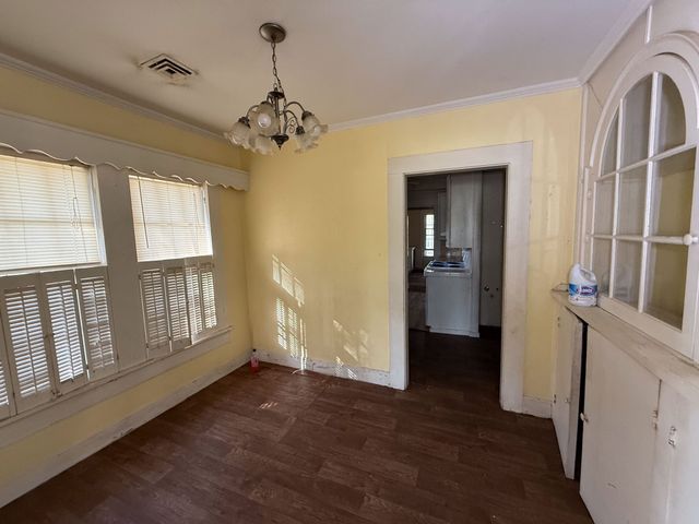 100 Smith Street, Naples, TX 75568
