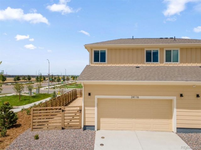 24116 E 53rd Drive, Aurora, CO 80019