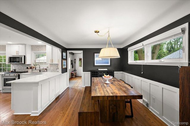 31617 Auburn Drive, Beverly Hills Village, MI 48025