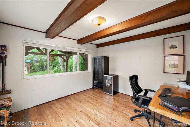 31617 Auburn Drive, Beverly Hills Village, MI 48025