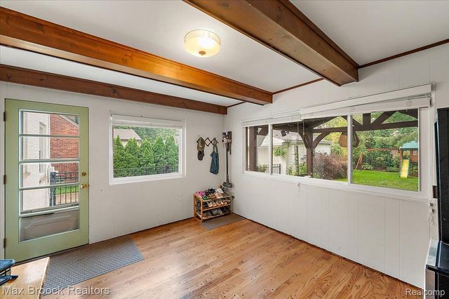 31617 Auburn Drive, Beverly Hills Village, MI 48025