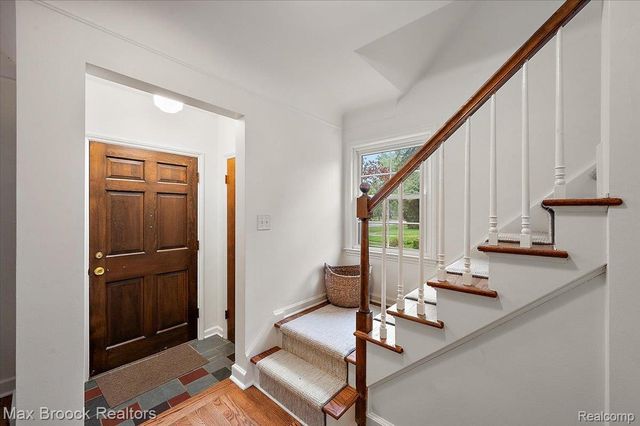 31617 Auburn Drive, Beverly Hills Village, MI 48025