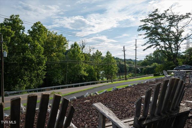 2248 Netherland Inn Road, Kingsport, TN 37660