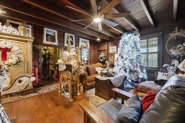 2248 Netherland Inn Road, Kingsport, TN 37660