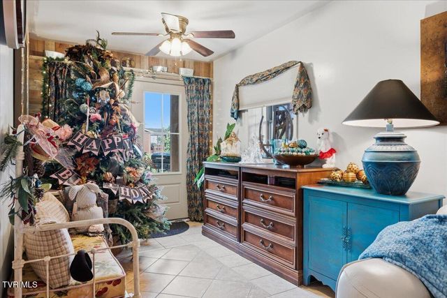 2248 Netherland Inn Road, Kingsport, TN 37660