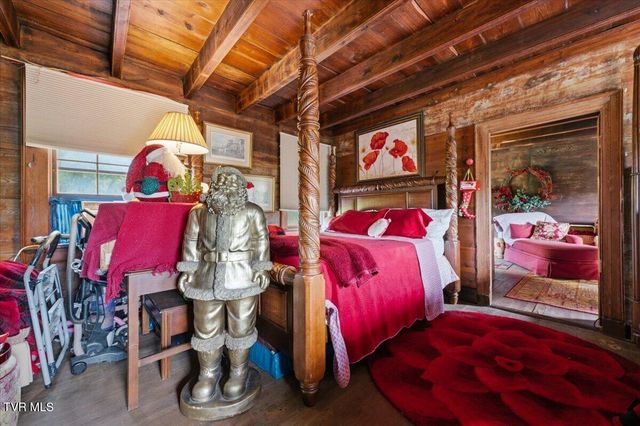 2248 Netherland Inn Road, Kingsport, TN 37660
