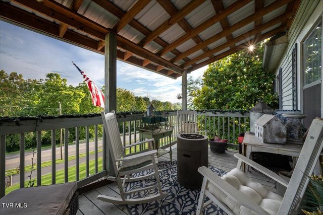 2248 Netherland Inn Road, Kingsport, TN 37660