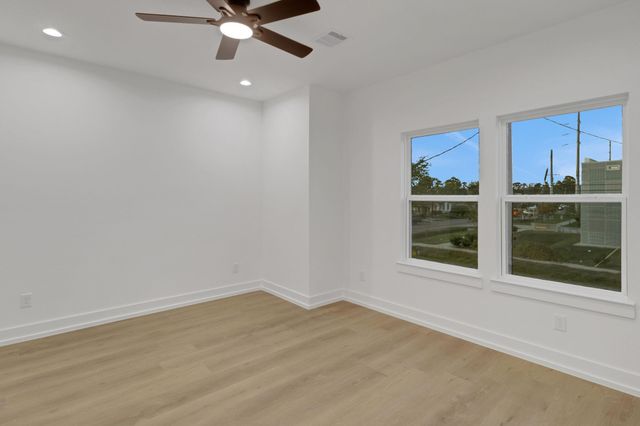 4202 Plaag Street, Houston, TX 77016