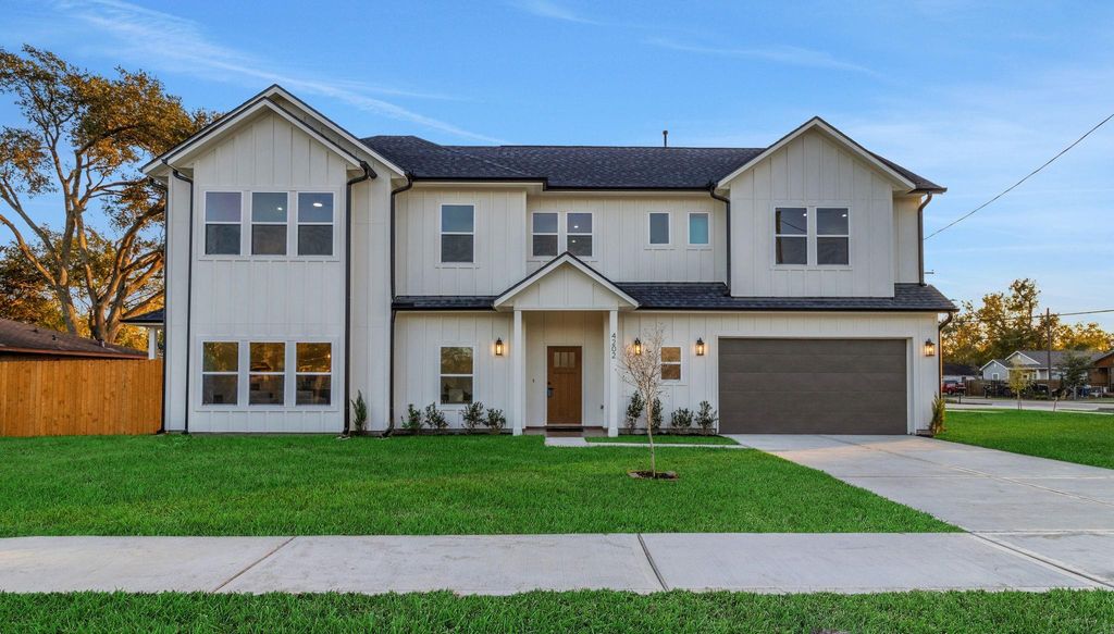4202 Plaag Street, Houston, TX 77016
