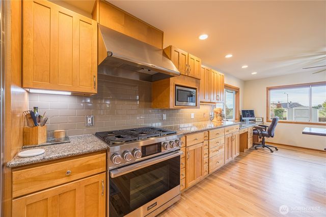 1250 Thornton Drive, Sequim, WA 98382