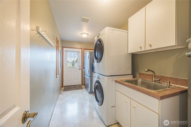 1250 Thornton Drive, Sequim, WA 98382