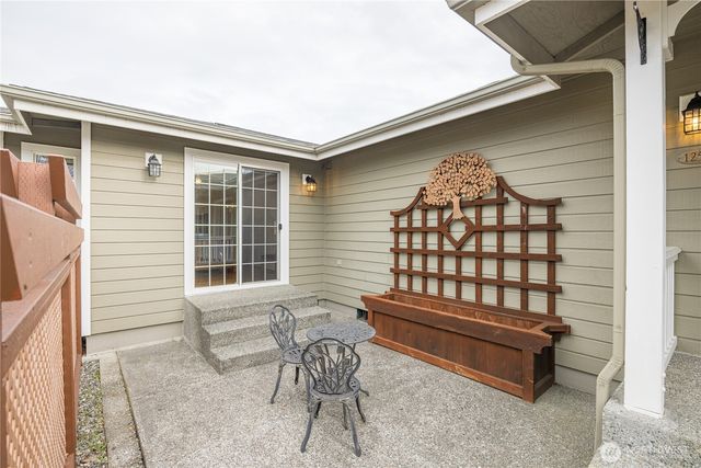 1250 Thornton Drive, Sequim, WA 98382