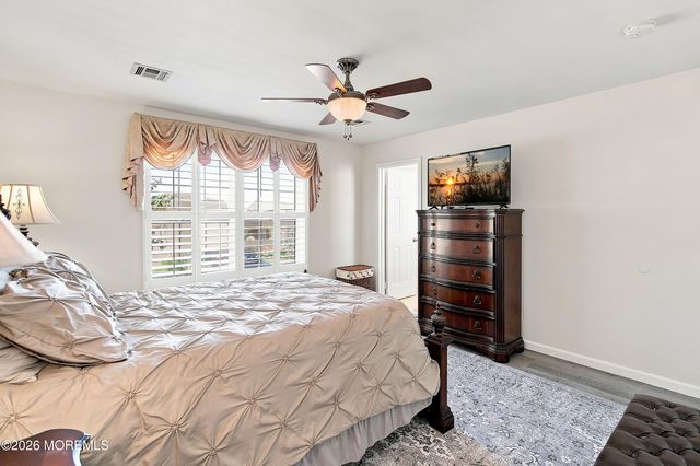 3 Skyline Drive, Hazlet, NJ 07730