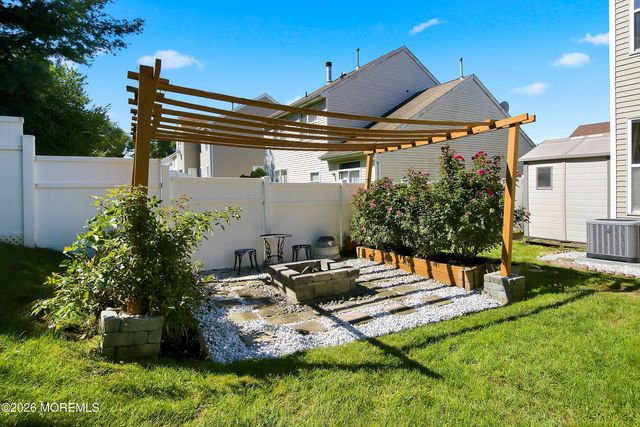 3 Skyline Drive, Hazlet, NJ 07730
