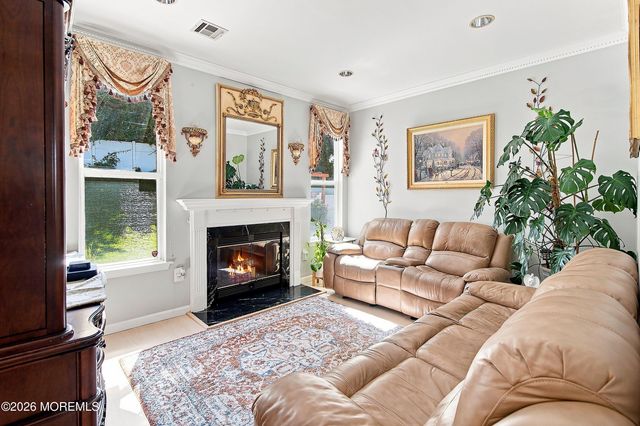 3 Skyline Drive, Hazlet, NJ 07730