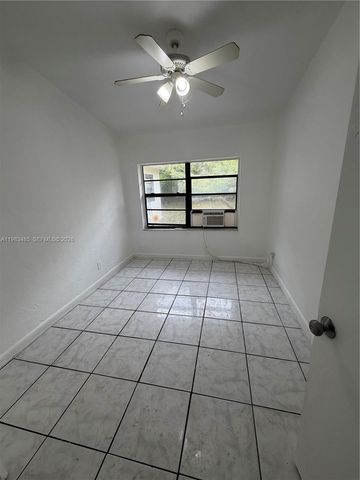 626 NW 10th Ter 2, Fort Lauderdale, FL 33311