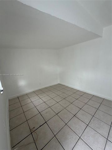 626 NW 10th Ter 2, Fort Lauderdale, FL 33311