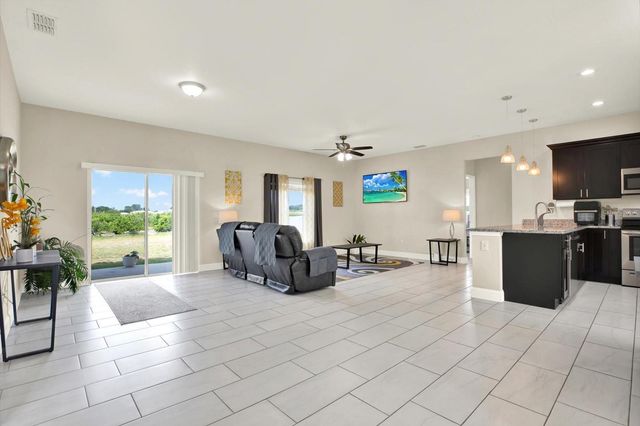 621 PALMDALE AVENUE, Avon Park, FL 33825