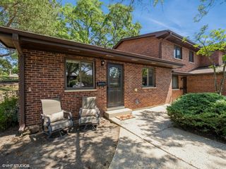 1101 Geneva Lane B, Lake Zurich, IL 60047