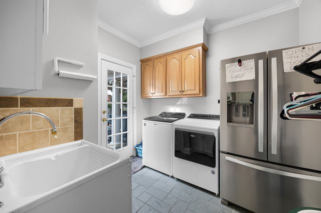 119 Stonehenge Dr, Jackson, TN 38305