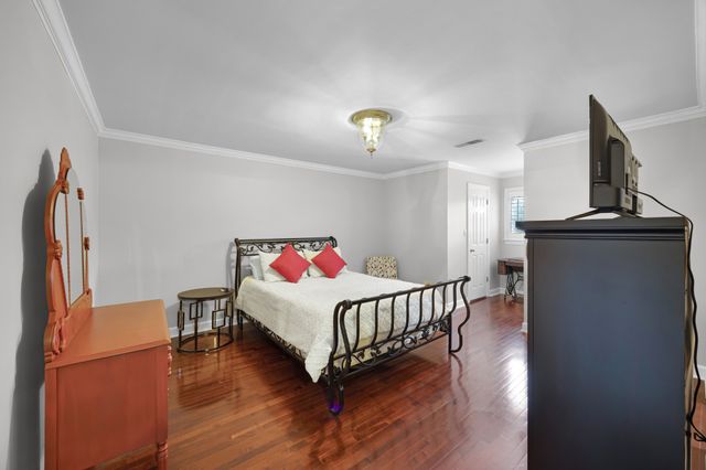 119 Stonehenge Dr, Jackson, TN 38305