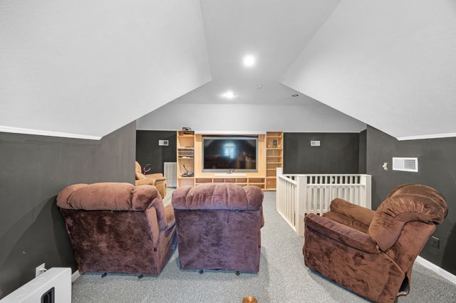 119 Stonehenge Dr, Jackson, TN 38305