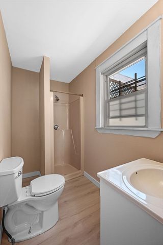 12-16 Landon Cir 3, Lynn, MA 01902