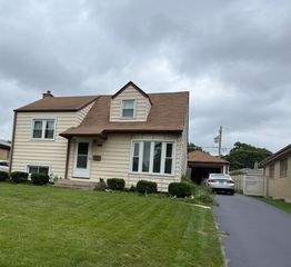 49 N Martha Street, Lombard, IL 60148
