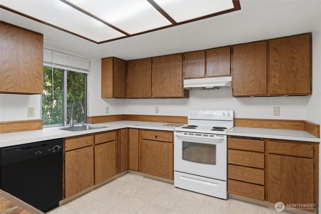 2795 NE John Carlson Road, Bremerton, WA 98311