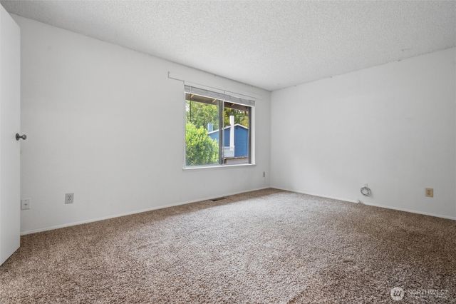 2795 NE John Carlson Road, Bremerton, WA 98311