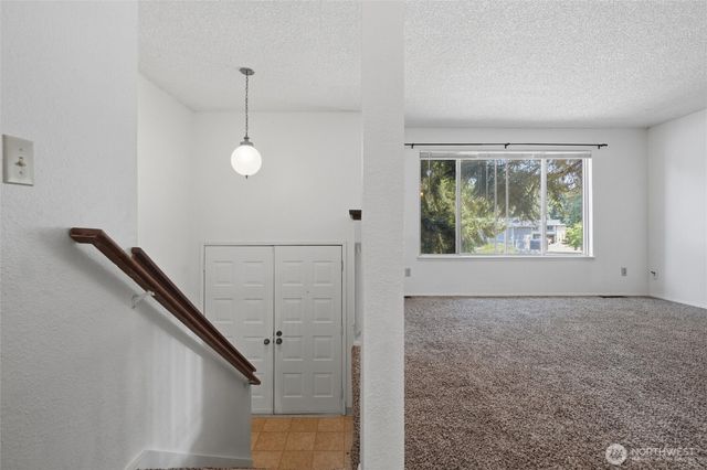2795 NE John Carlson Road, Bremerton, WA 98311
