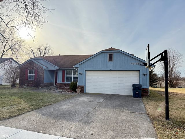 174 Country Aire Lane, Greenwood, IN 46143