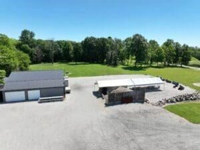 3371 Noble Road, Oxford, MI 48370