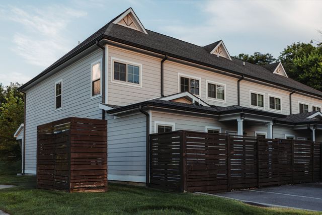 730 Old Hickory Blvd Apt 108, Nashville, TN 37209