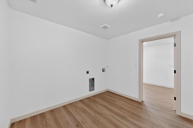 1067 Highway 314 NW, Los Lunas, NM 87031