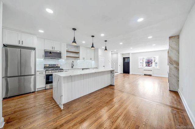 4059 Paulding Avenue, Bronx, NY 10466