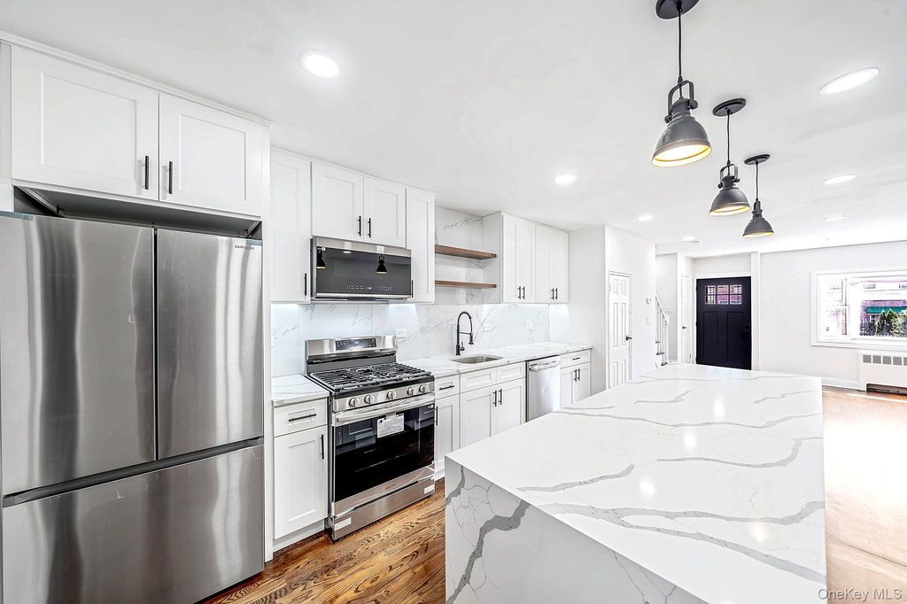 4059 Paulding Avenue, Bronx, NY 10466