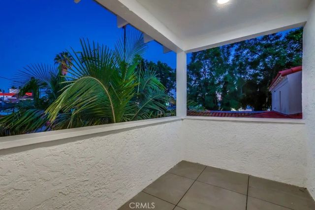 4016 6th Avenue, Leimert Park, CA 90008