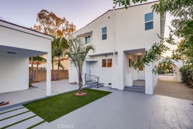 4016 6th Avenue, Leimert Park, CA 90008