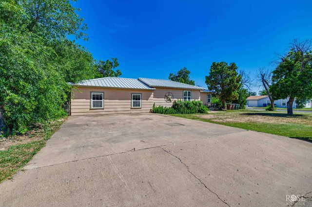 2704 Waco Street, San Angelo, TX 76901