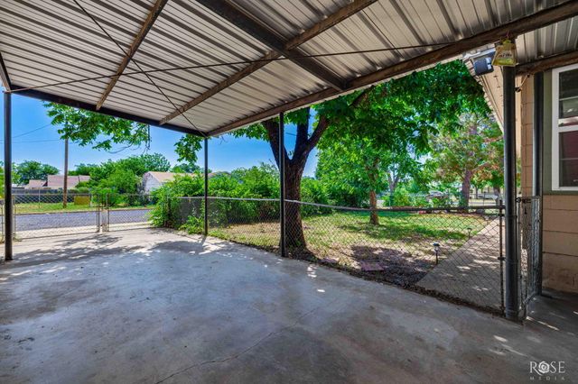 2704 Waco Street, San Angelo, TX 76901