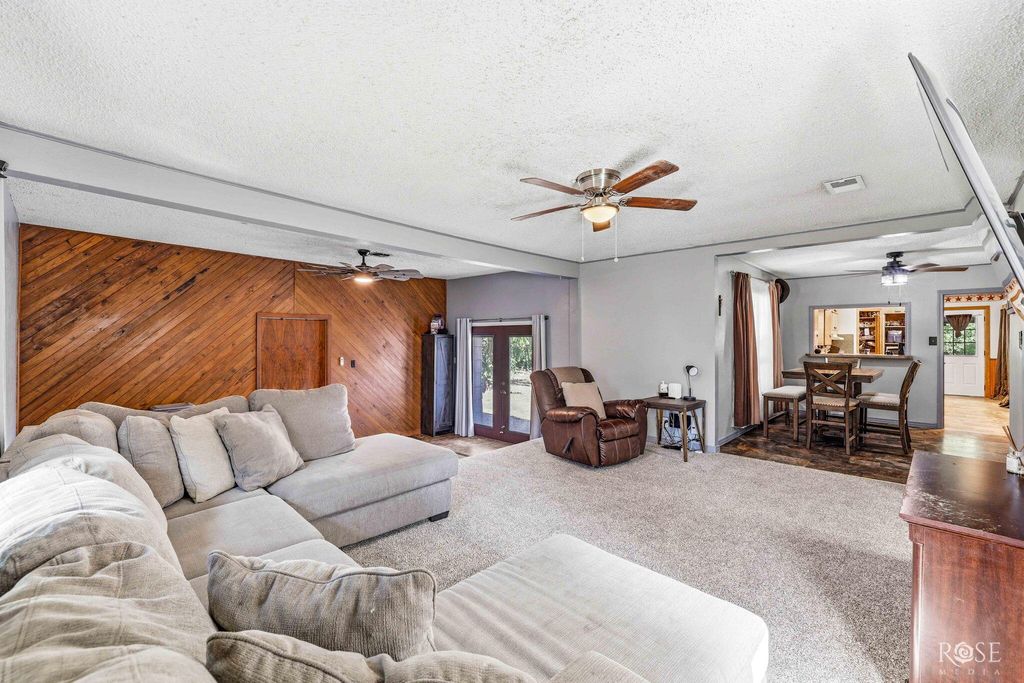 Image 8 of property listing at 2704 Waco Street, San Angelo, TX 76901